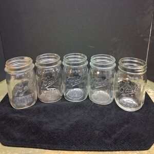 Ball Perfect Mason Vintage  1933-1962 Lot Of 5 Clear Pint Jars